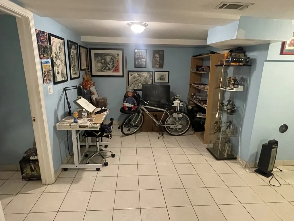2915 West Granville Avenue Chicago IL 60659