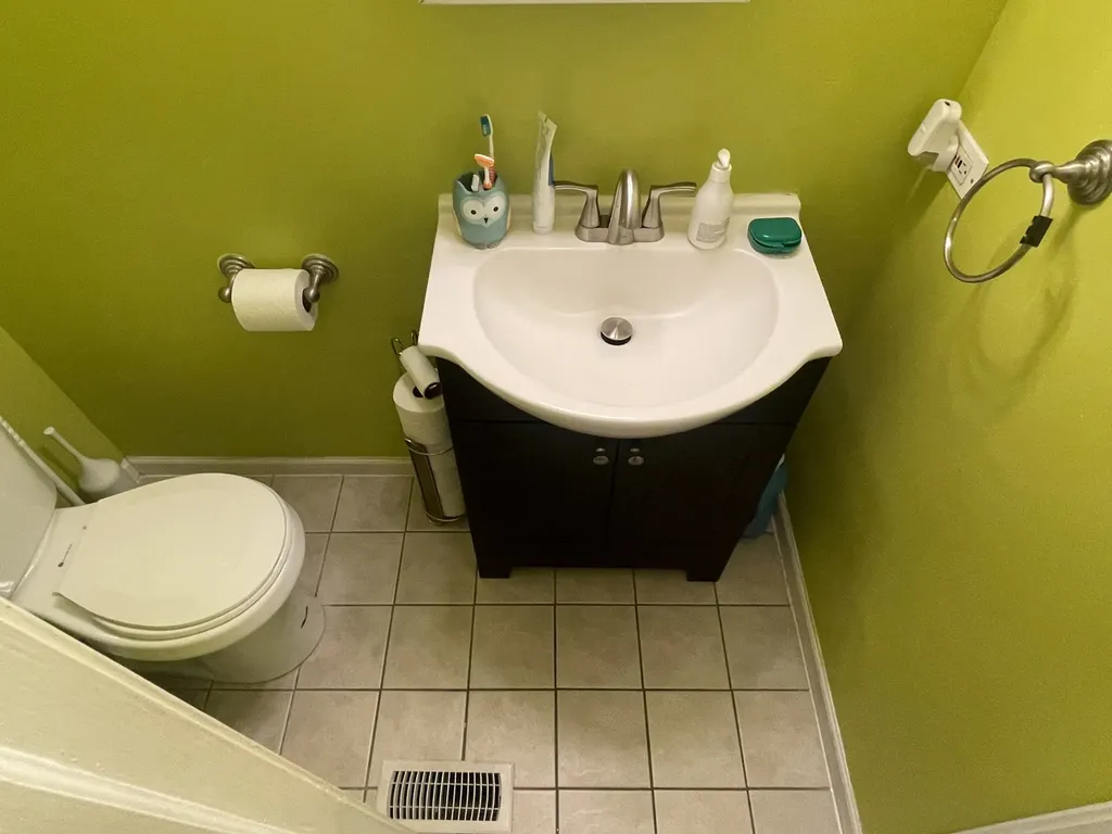 2915 West Granville Avenue Chicago IL 60659