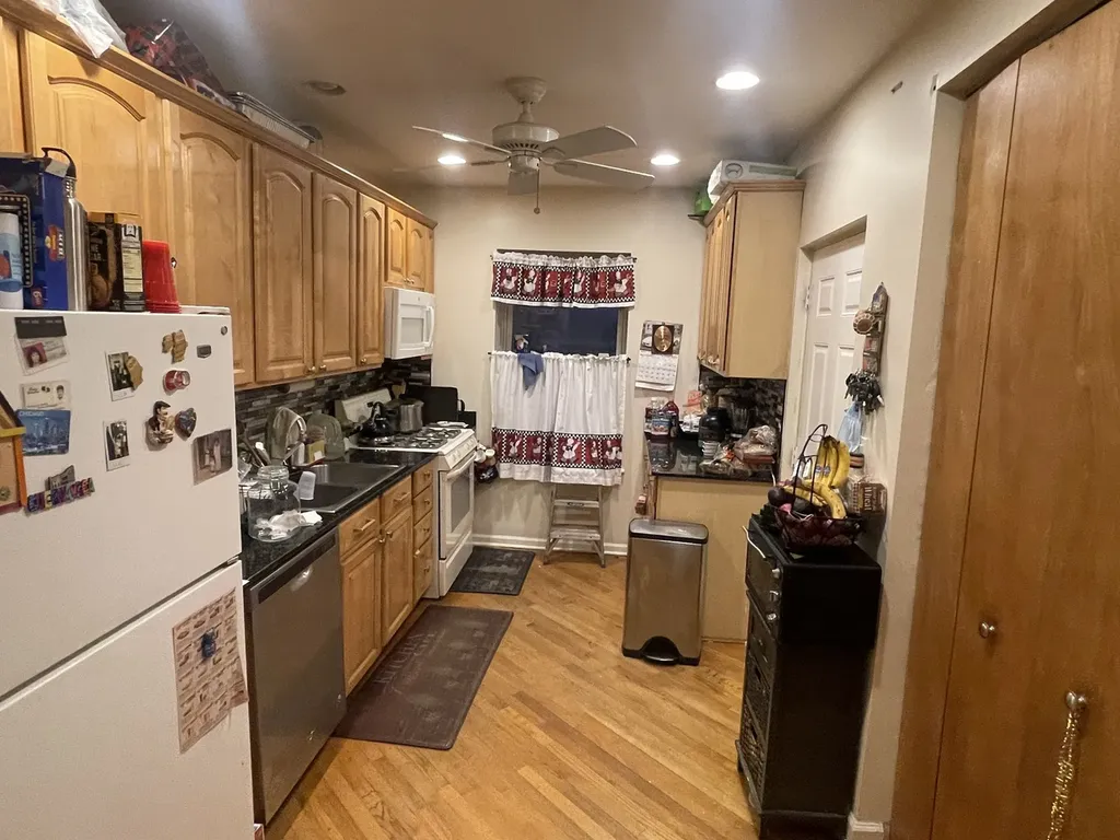 2915 West Granville Avenue Chicago IL 60659