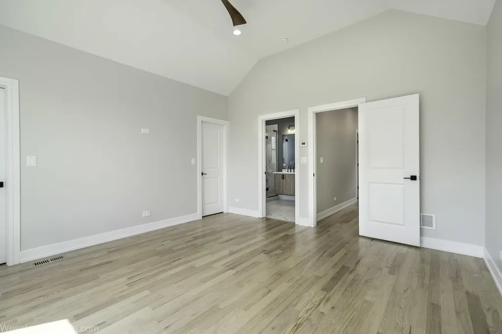 3755 North Odell Avenue Chicago IL 60634