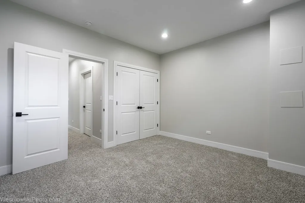 3755 North Odell Avenue Chicago IL 60634