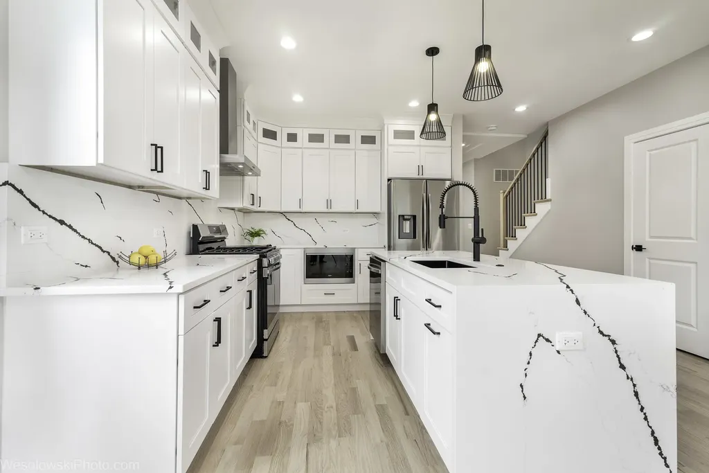 3755 North Odell Avenue Chicago IL 60634