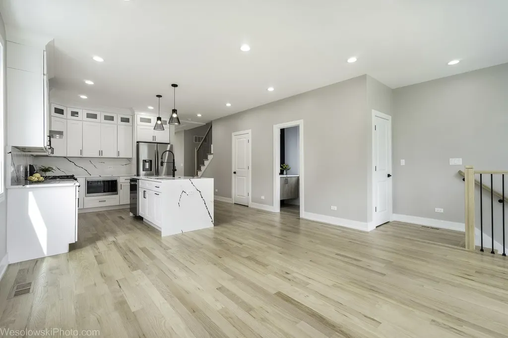3755 North Odell Avenue Chicago IL 60634