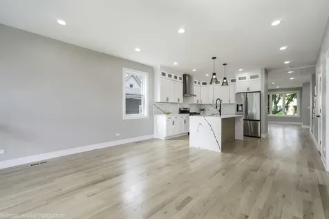 3755 North Odell Avenue Chicago IL 60634
