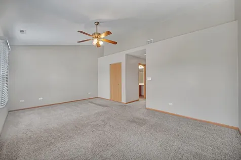 1717 Fieldstone Drive S Shorewood IL 60404