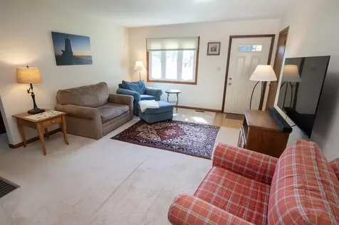 2739 North Pine Street Waukegan IL 60087