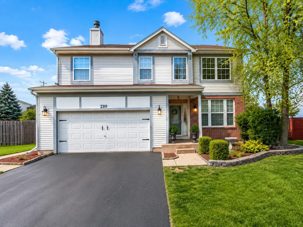 210 Balmoral Court Glendale Heights IL 60139