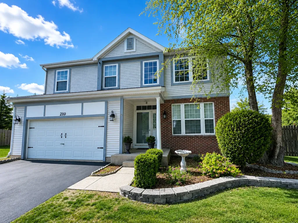 210 Balmoral Court Glendale Heights IL 60139