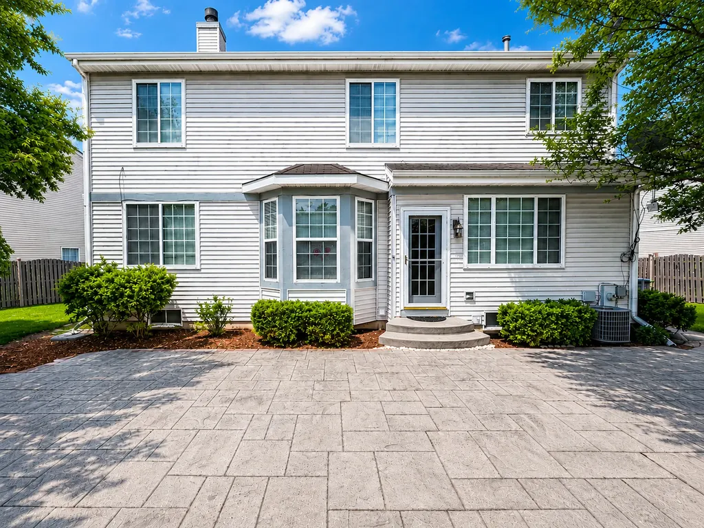 210 Balmoral Court Glendale Heights IL 60139