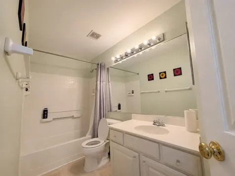 210 Balmoral Court Glendale Heights IL 60139