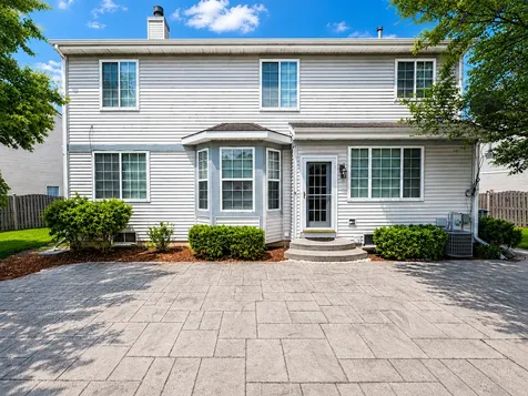 210 Balmoral Court Glendale Heights IL 60139