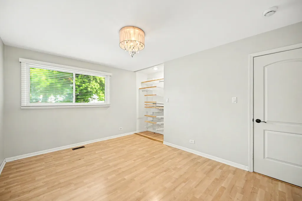 1967 Nottingham Lane Wheaton IL 60189
