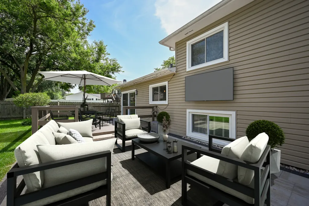 1967 Nottingham Lane Wheaton IL 60189
