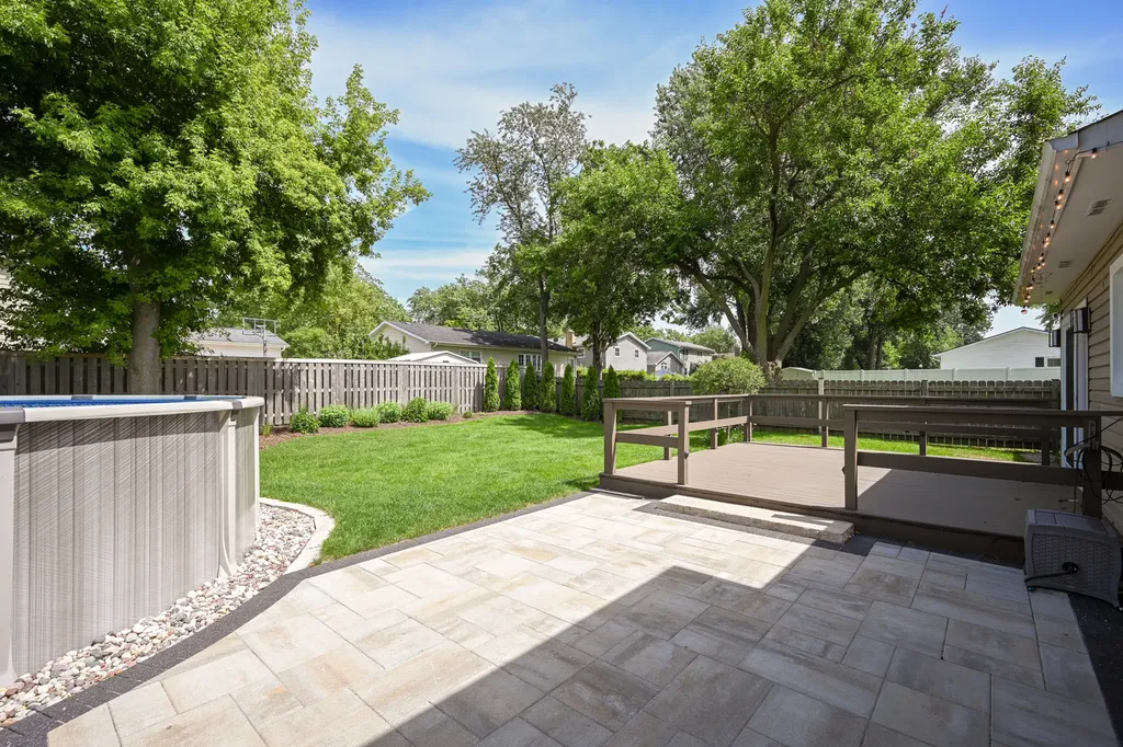 1967 Nottingham Lane Wheaton IL 60189