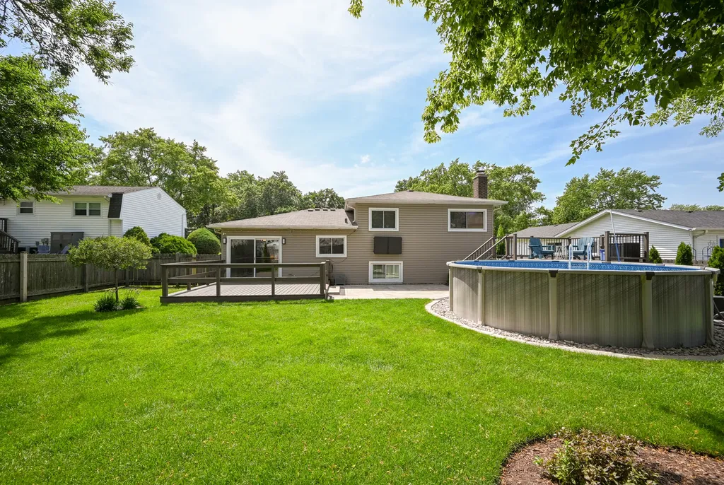 1967 Nottingham Lane Wheaton IL 60189