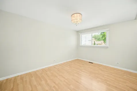 1967 Nottingham Lane Wheaton IL 60189