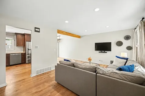 1967 Nottingham Lane Wheaton IL 60189