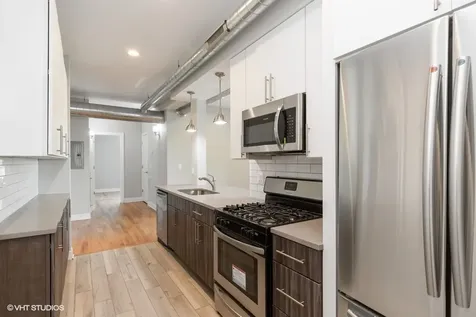 641 East 49th Street Chicago IL 60615