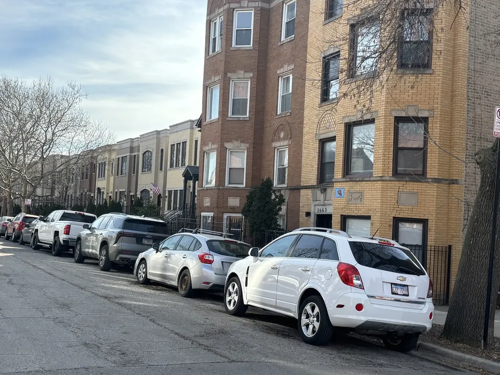 2665 West Medill Avenue Chicago IL 60647