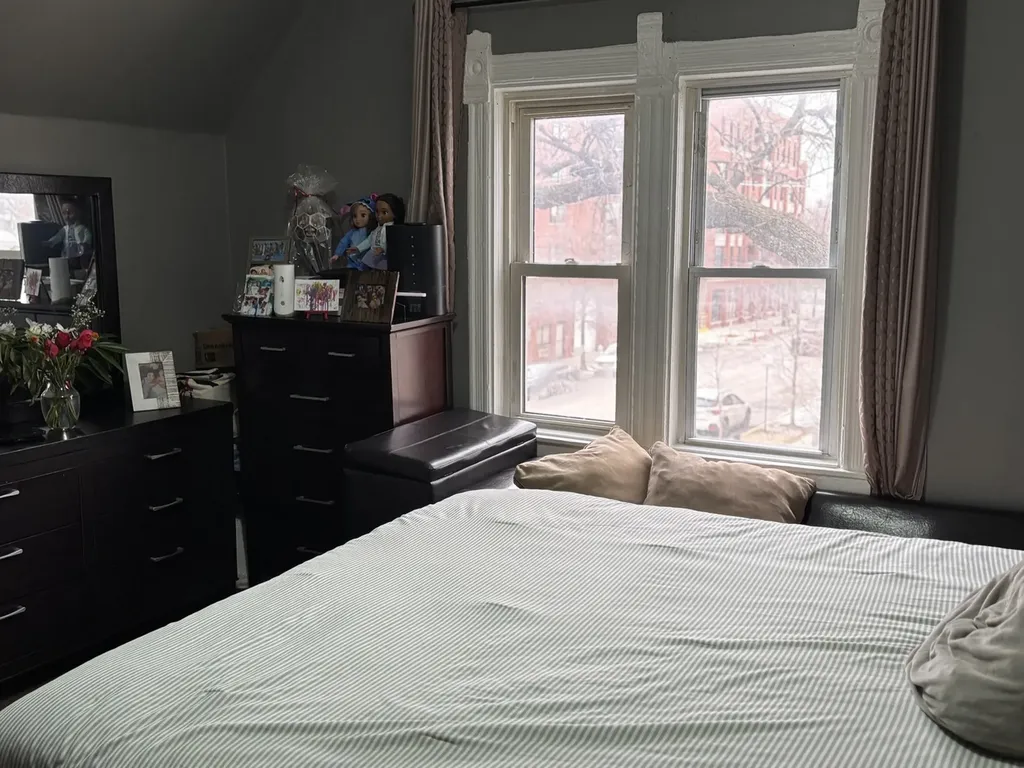 2665 West Medill Avenue Chicago IL 60647