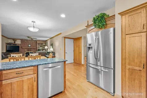 9901 Fox Bluff Lane Spring Grove IL 60081