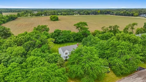 9901 Fox Bluff Lane Spring Grove IL 60081