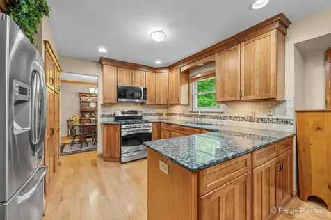 9901 Fox Bluff Lane Spring Grove IL 60081