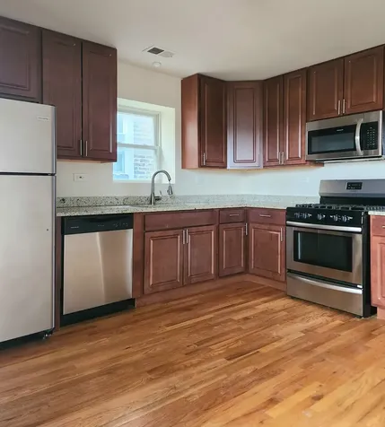 504 West 32nd Street Chicago IL 60616