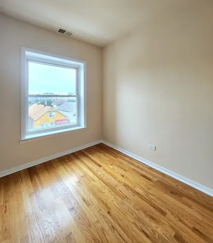 504 West 32nd Street Chicago IL 60616