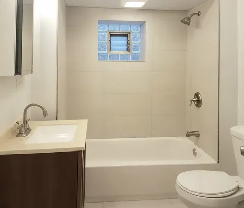 504 West 32nd Street Chicago IL 60616