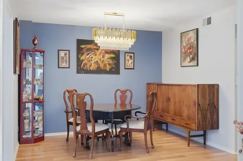 2046 Saint Johns Avenue Highland Park IL 60035