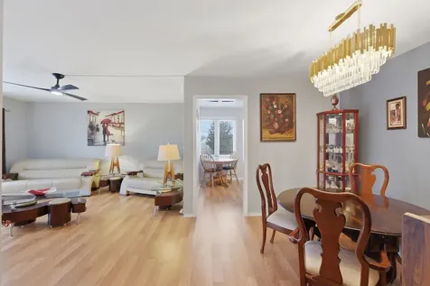 2046 Saint Johns Avenue Highland Park IL 60035