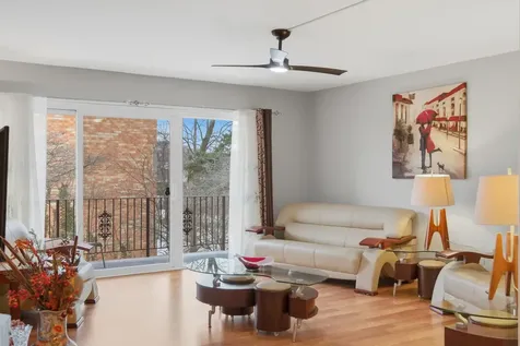 2046 Saint Johns Avenue Highland Park IL 60035