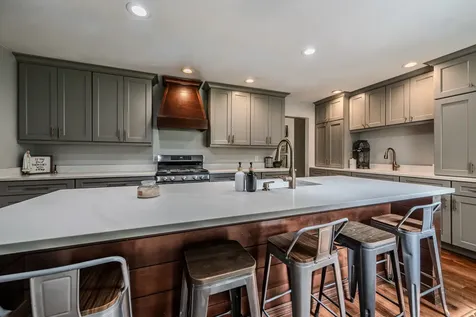 12 Sherwick Road Oswego IL 60543