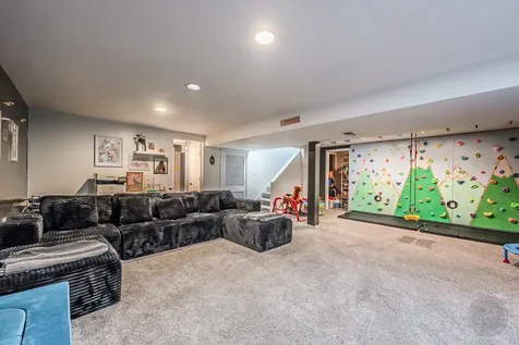 12 Sherwick Road Oswego IL 60543