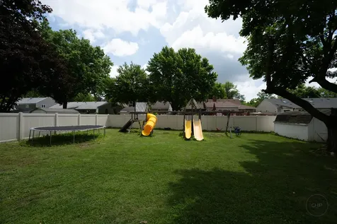 12 Sherwick Road Oswego IL 60543