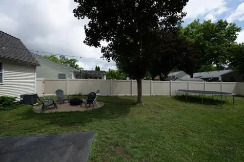 12 Sherwick Road Oswego IL 60543