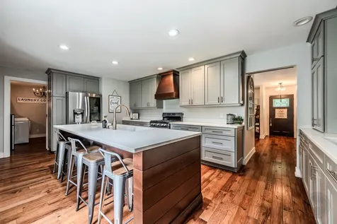 12 Sherwick Road Oswego IL 60543