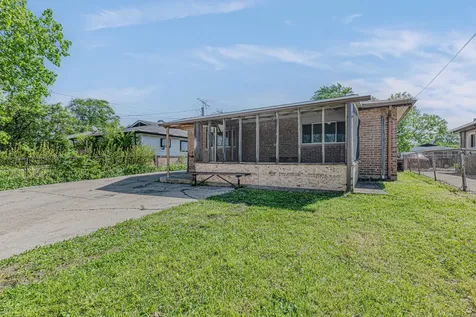 1274 Greenbay Avenue Calumet City IL 60409