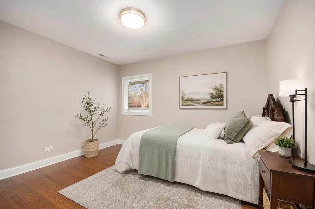 22W689 Elmwood Drive Glen Ellyn IL 60137