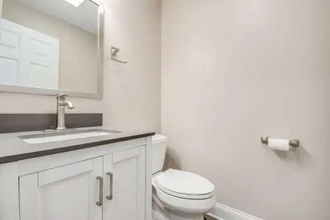 22W689 Elmwood Drive Glen Ellyn IL 60137