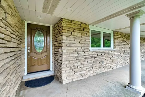 22W689 Elmwood Drive Glen Ellyn IL 60137