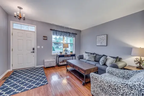 263 Sunbury Drive St. Charles IL 60175
