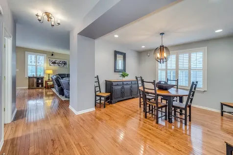 263 Sunbury Drive St. Charles IL 60175