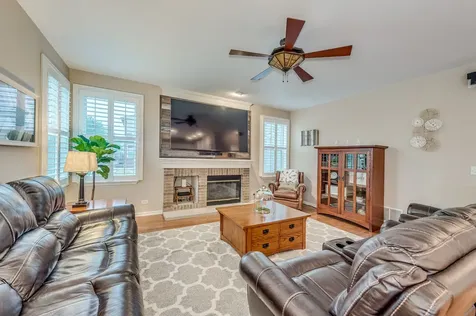 263 Sunbury Drive St. Charles IL 60175