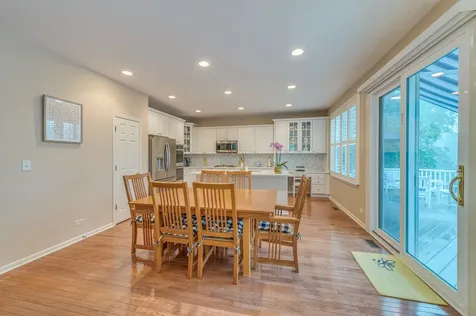263 Sunbury Drive St. Charles IL 60175