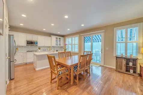 263 Sunbury Drive St. Charles IL 60175