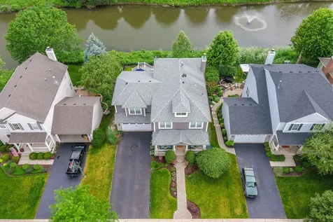 263 Sunbury Drive St. Charles IL 60175