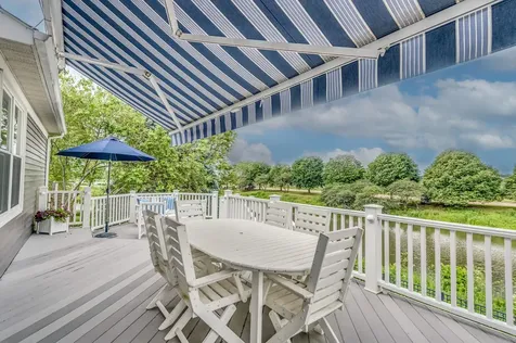 263 Sunbury Drive St. Charles IL 60175