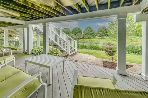263 Sunbury Drive St. Charles IL 60175